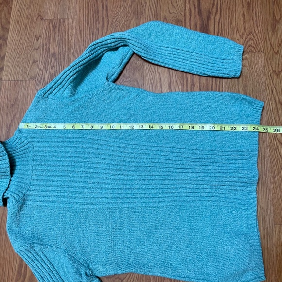 Sundance Ribbed Turtleneck Sweater, size L - Picture 6 of 8